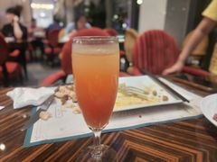 -君来湖滨饭店·玫瑰园