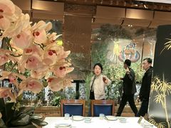 -八府香鸭·啫啫煲(华山路店)