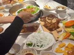 -犇鼎牛潮汕牛肉火锅(新辰里学清路店)