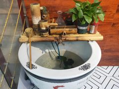 -六州府地锅鸡·农家菜·龙虾(未来科技城店)