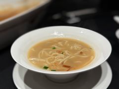 -鲁采LU STYLE(新天地店)