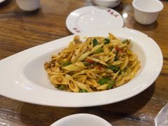 -老唐三下锅 ·张家界地标美食(溪布街店)