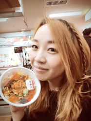 -手牵手美甲
