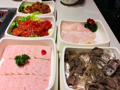 -海底捞火锅鲜切牛肉主题店(长寿路店)
