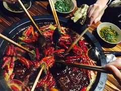 -黄潇洒老火锅(九眼桥宏济巷店)