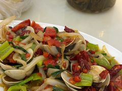 -覃记海鲜美食餐厅