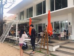 -Cha Cha's Beach Cafe