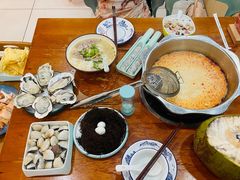 -老何家后安粉·糟粕醋海鲜火锅(三亚湾椰梦长廊店)