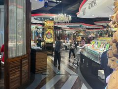 -四海一家自助餐(益田假日广场店)