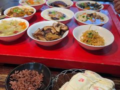 -蓝田九大碗民俗食府(蓝田店)