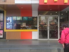 门面-麦当劳(春风店)