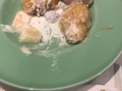 -港丽餐厅(高德置地店)