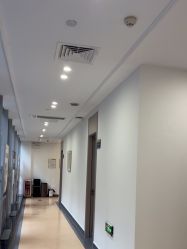 -广州健丽·去眼袋医疗美容机构