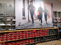 店内环境-UNDER ARMOUR(新燕莎奥莱店)
