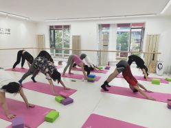 -佑宁舞蹈工作室
