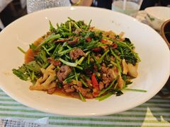 香菜摔打鲜牛肉-桂满陇·杭州小馆(巴黎春天浦建店)