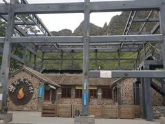 -百里峡七彩艺术小镇