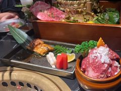 -山川小町·极番烧肉(新地假日广场店)