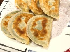 韭菜盒子-长白山鲁能胜地瑞士酒店-度假村·怡客全日制餐厅