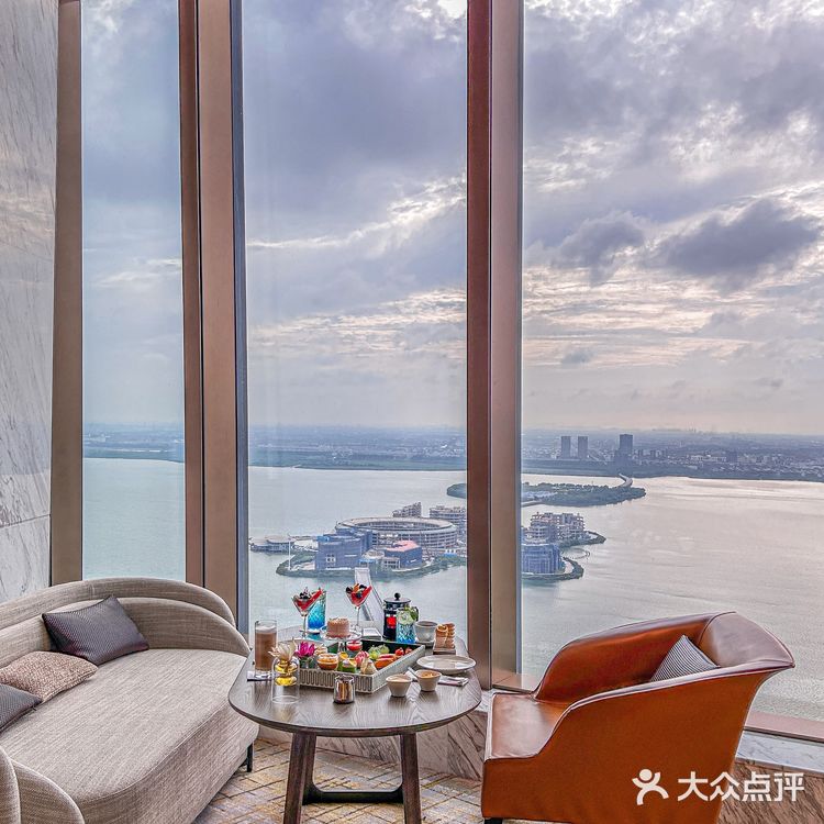 常熟的！！高空湖景下午茶真的绝美了… 