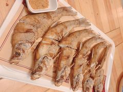 清炸兴凯湖痳鲢鱼-老江南春·中国龙菜(衡山路店)