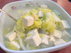 白菜豆腐汤-聚首堂·特色小吃·肘子(什刹海德胜门店)