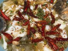 -姚姚酸菜鱼·金戈戈香港豉油鸡(喜荟城联名店)