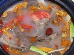 -九寨沟特色牦牛肉汤锅