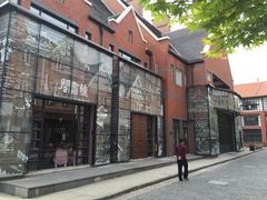 -钟书阁(松江泰晤士小镇店)