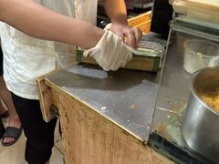 -张纪油条(世博家园十一街坊店)