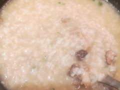 -何妹湿辣牛肉·粤式烧烤砂煲(桂雅路店)