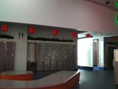-冰纷万象滑冰场(深圳万象城店)
