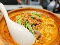沙茶酱肥牛煲仔面-開籠雀冰室(同和金铂店)