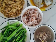 -臻爱住家月嫂育儿嫂(万达店)