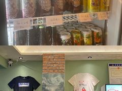 零售区-瑞食酒馆 La Taverne Suisse
