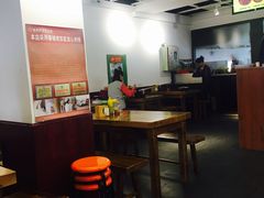 -丽虹云南过桥米线(兴工街店)