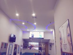 -黑奥秘脱发白发中心