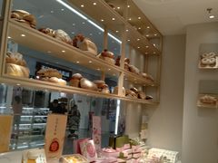 面包甜点陈列柜-好利来(曲江龙湖店)