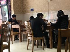 -邱芳粉店(迎宾大道旗舰店)