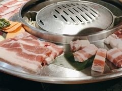 -哈哈碳都·牛肋条无限自助烤肉(宝龙店)