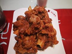 -吴记酱骨炖菜馆(西大直街店)