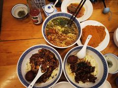 -沪西老弄堂面馆(定西路店)