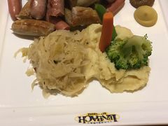 -LENBACH兰巴赫西餐啤酒坊(大连星海广场店)