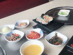 金枪鱼寿司-郑阿姨的家·이모네·韩料&烤肉(武川路店)