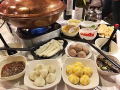 -鲜入围煮花胶鸡海鲜火锅