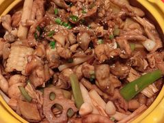 -多嘴肉蟹煲(万达店)