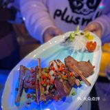 二十几年的好友今天有幸相聚到超级梦幻奢华的华煜云婷宴