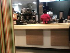 -麦当劳(华宁弘基生活中心店)