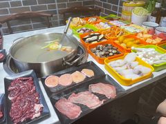 -潮牛宴·鲜牛肉自助火锅烤肉(龙岩新罗万达店)
