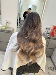 -LILI·HAIR SALON理理造型